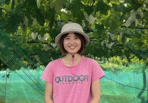 山梨ぶどう産直やまのかみファームの副園主